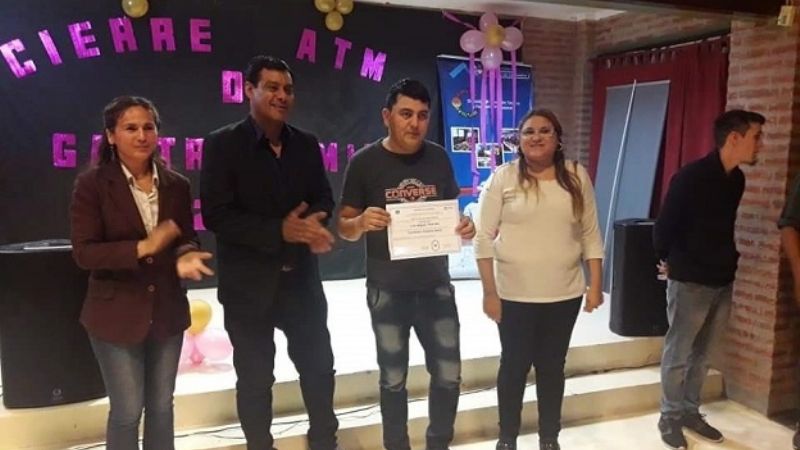 Formación Profesional: Certificaron Curso de Gastronomía en Icaño