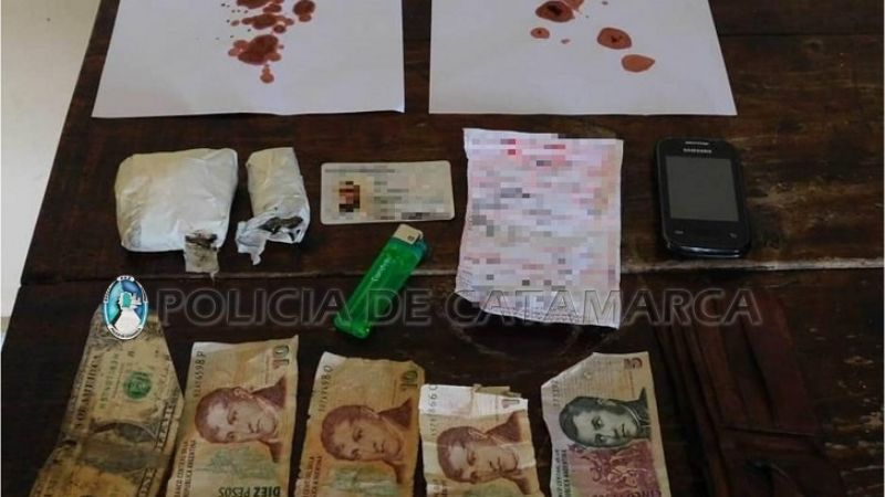 Detienen a dos sujetos que llevaban 100 gramos de marihuana en un colectivo