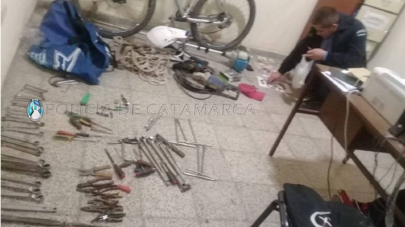 Escondía en una casa deshabitada elementos robados