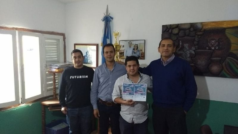 Ayuda a los estudiantes de Mutquín