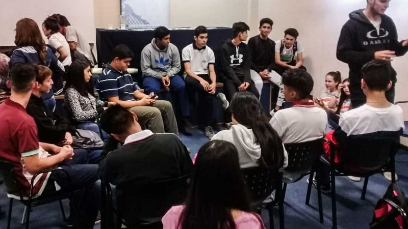 Taller sobre Bullying para estudiantes secundarios