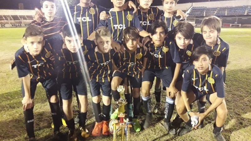 San Antonio x 2 y Los Sureños campeones del DFI