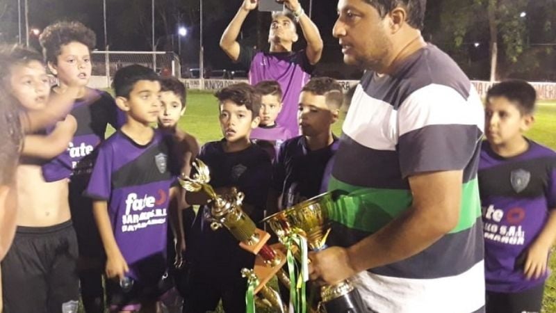 San Antonio x 2 y Los Sureños campeones del DFI