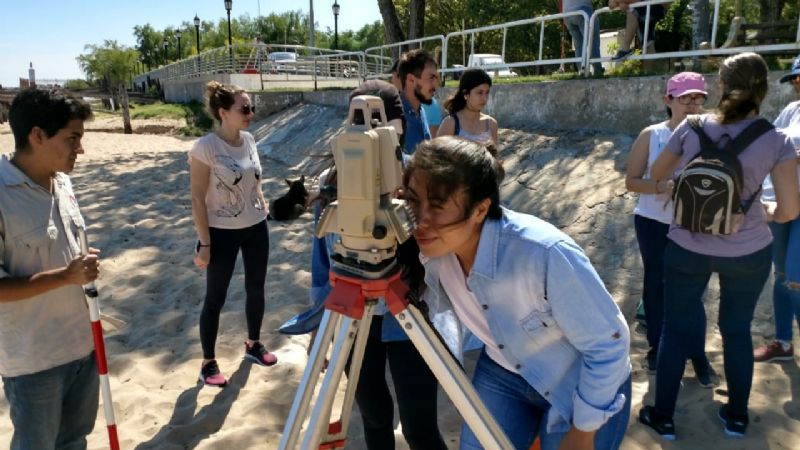 Estudiantes universitarios participaron de campaña topo-batimétrica en Entre Ríos