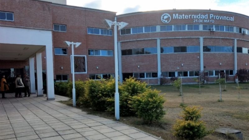 Trasladan a la Maternidad a una mujer con trabajos de parto