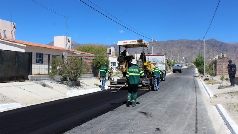 Pavimentaron otro barrio en San José