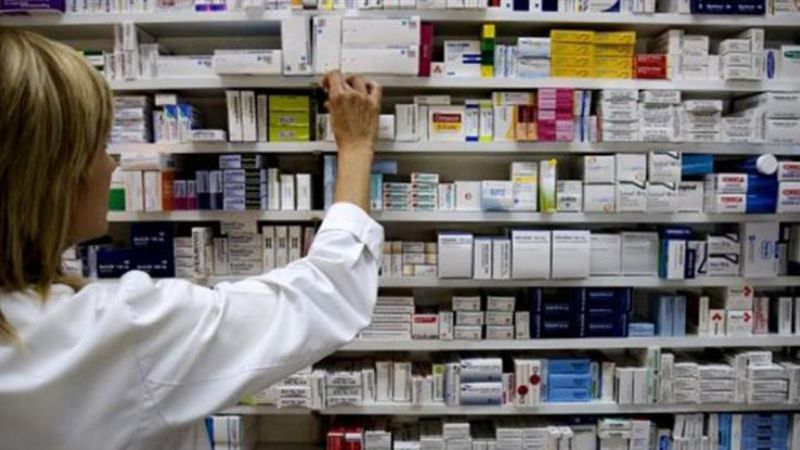 PAMI ya firma contratos individuales con laboratorios y las cámaras se quedan afuera