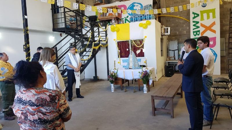 La Virgen visita la base de la Brigada de Lucha contra Incendios Forestales