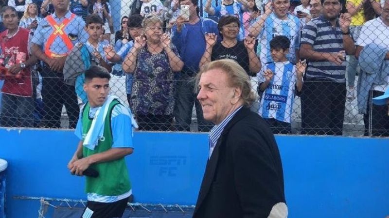 Racing ganó en el debut de “Mostaza”; se cae el “Santo”