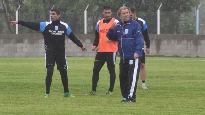 Racing ganó en el debut de “Mostaza”; se cae el “Santo”