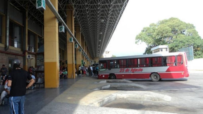 Atrapan a un joven prófugo que iba a viajar al sur