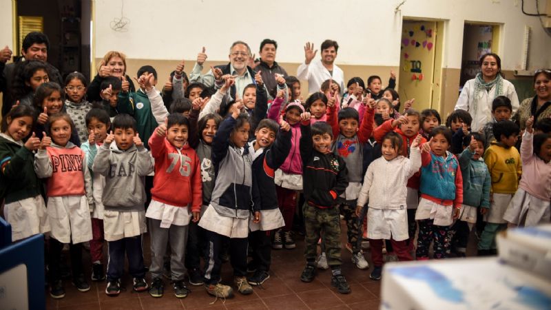 Alumnos del interior profundo de Belén recibieron sus netbooks