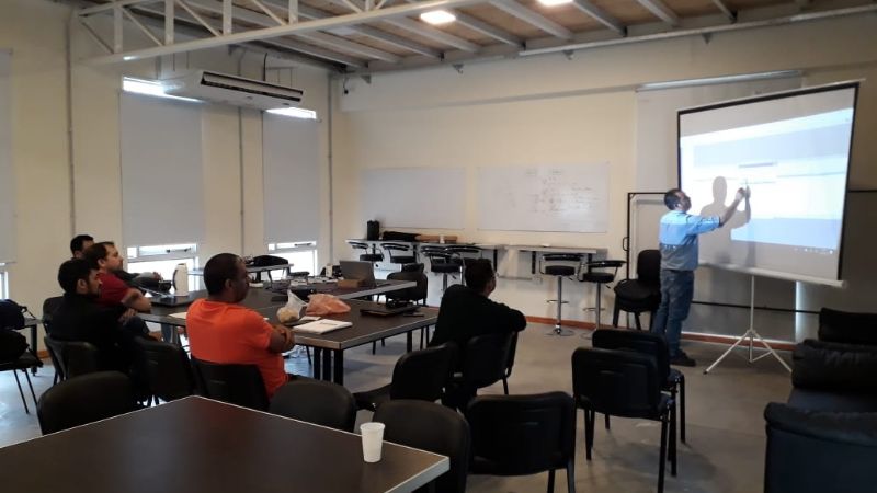 Capacitaron en redes de datos a personal público y privado