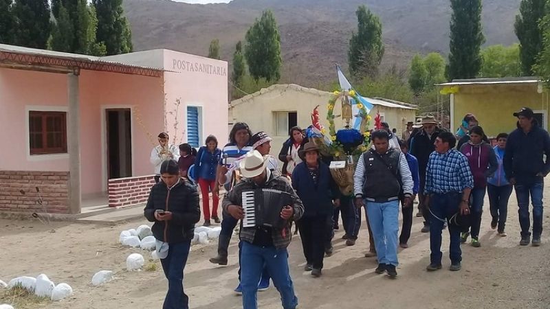 Gómez participó de los actos religiosos en la localidad de la Quebrada