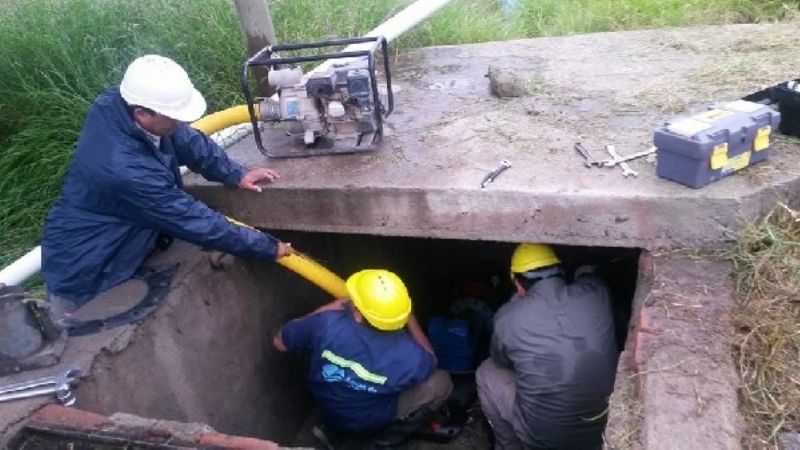 Restringen el servicio de agua potable en el Oeste, centro y La Chacarita