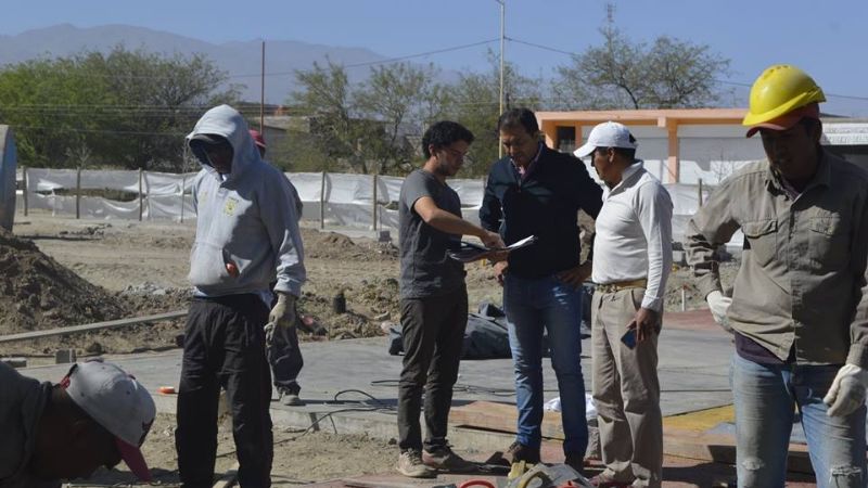 Sánchez supervisó el avance de obras en Santa María