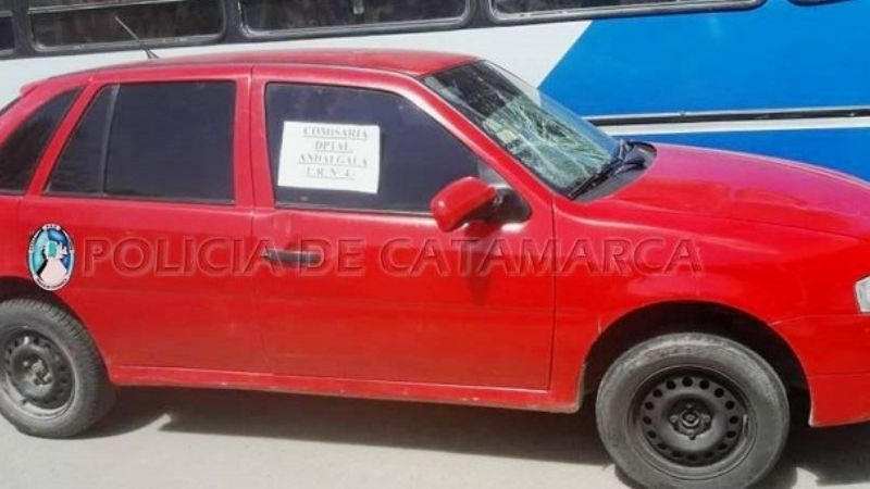 Persiguió al ladrón que le robó, y recuperó el botín