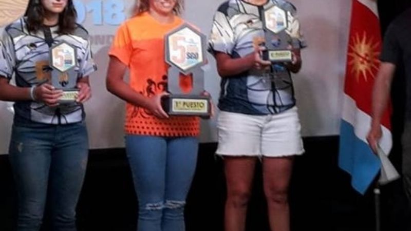 Elisabetta y Ávalos destacados en el Ironman de Santiago