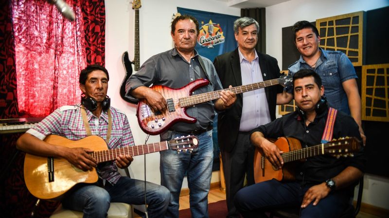 El grupo chamamecero "Nuevo Encuentro” graba su primer material
