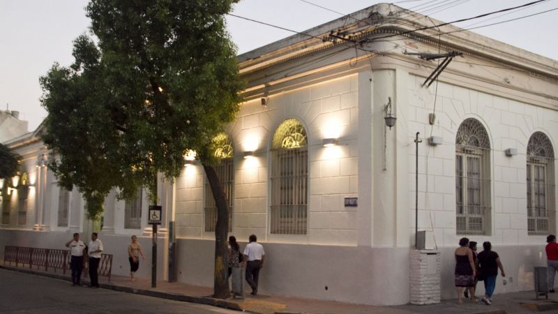 Autorizan retiro de alumnos de IES por paro de colectivos