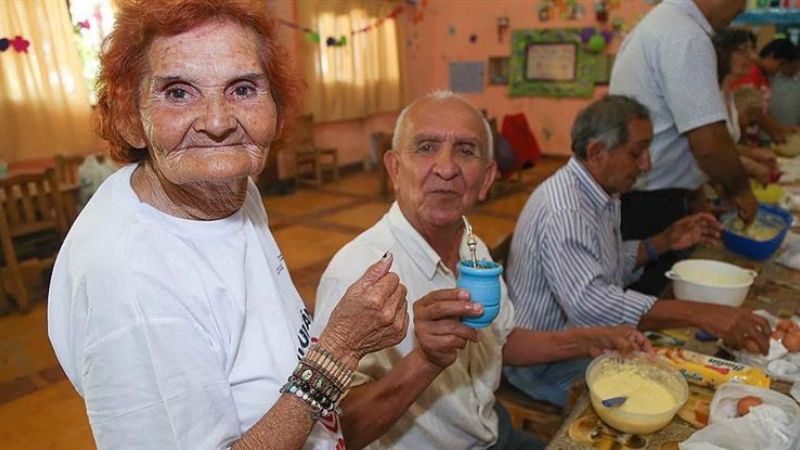 Cayó drásticamente el presupuesto de Nación para las políticas sociales y adultos mayores