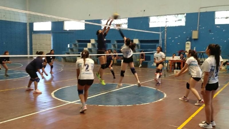 Se juega una nueva fecha de la Liga Regional de Vóley