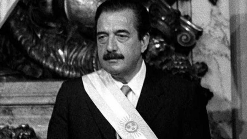 Enojo con radicales por olvidarse de Alfonsín