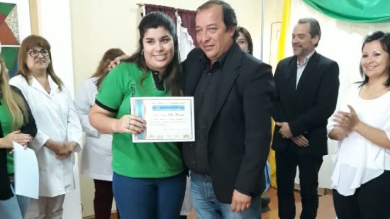 Reconocimiento a proyectos de Feria de Ciencias que pasaron a instancia nacional