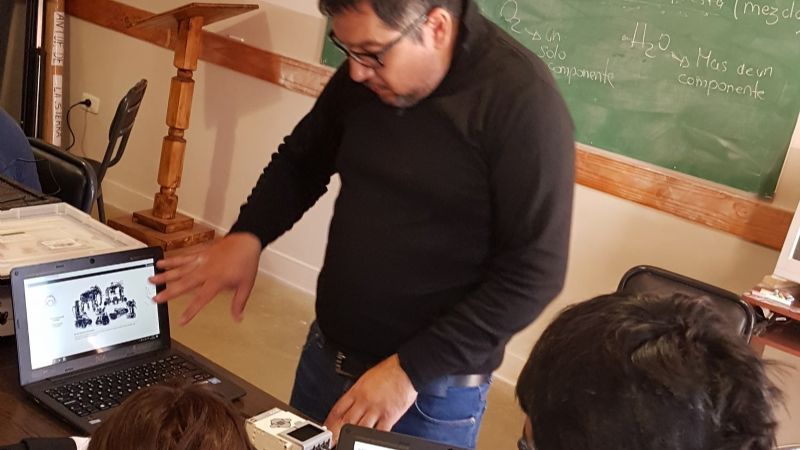 Aula digital móvil y capacitación a docentes de Antofagasta de la Sierra