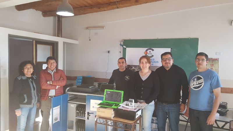 Aula digital móvil y capacitación a docentes de Antofagasta de la Sierra
