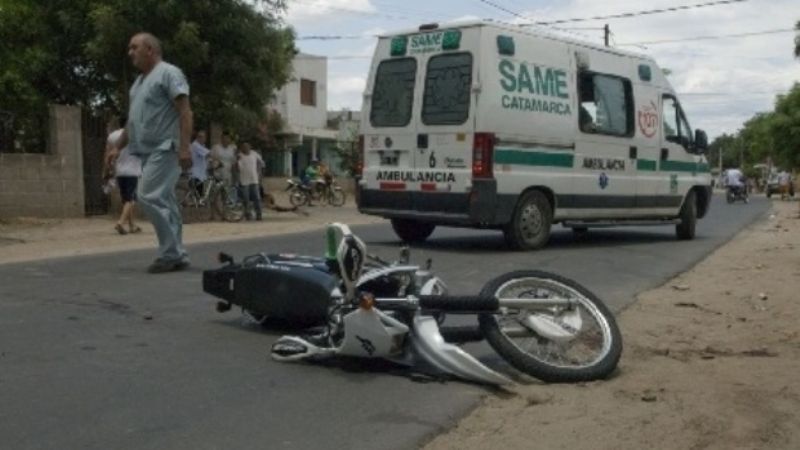 Adolescente en moto protagonizó un choque y terminó herido
