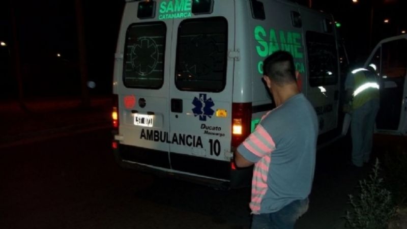 Asisten y trasladan al hospital a una mujer descompensada