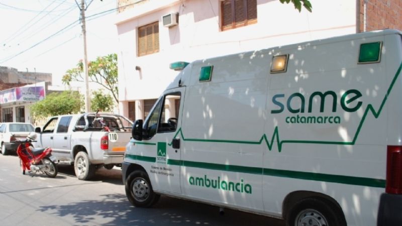 Policías asistieron a un hombre descompensado