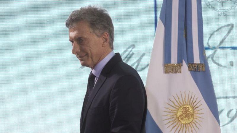 Macri firmó decreto por bono de $5000 y permitirá que se pague en cuotas