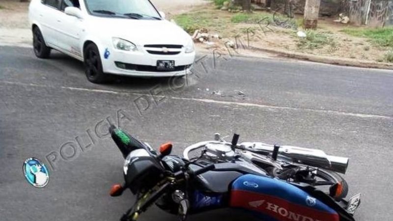 Motociclista lesionado en un siniestro vial