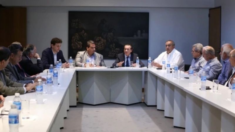 Cinco claves del bono de fin de año que firmó Mauricio Macri