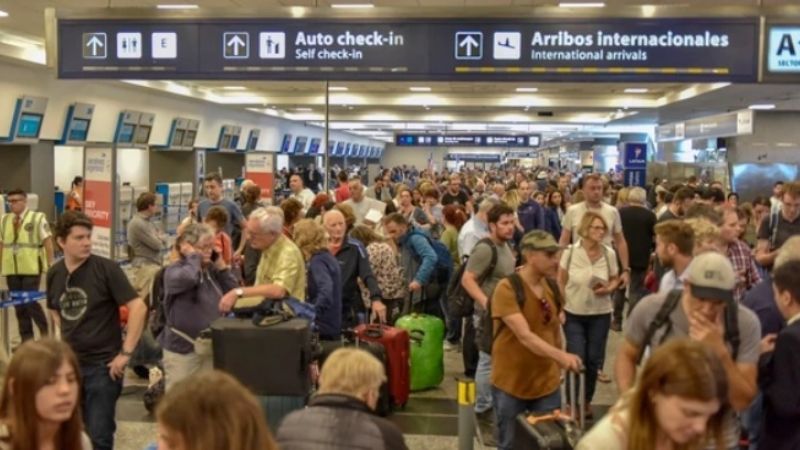 Los gremios de aeronavegantes harán nuevas asambleas en Aeroparque