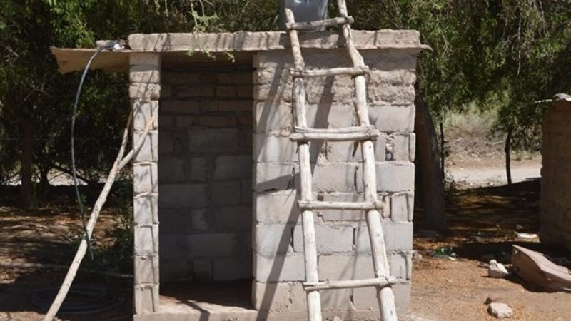 Avanza programa de erradicación de baños letrinas