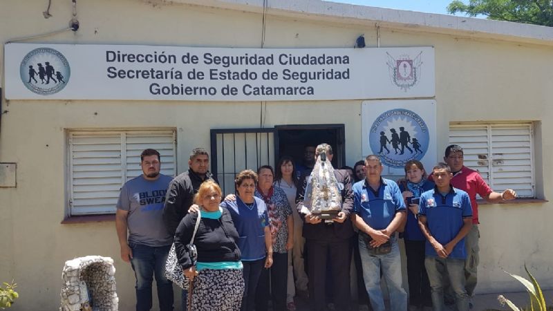 Emotivos y coloridos recibimientos a la Virgen