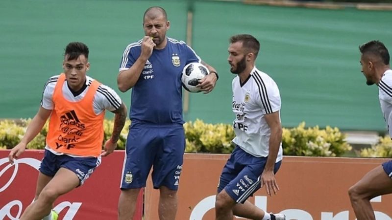 Pezzella será baja de la Selección frente a México