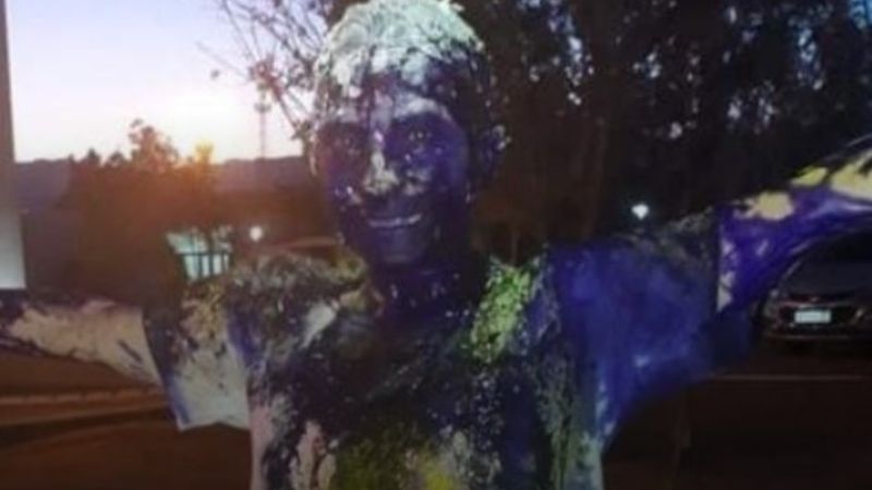 Egresada sufrió una grave lesión en la vista en pleno festejo