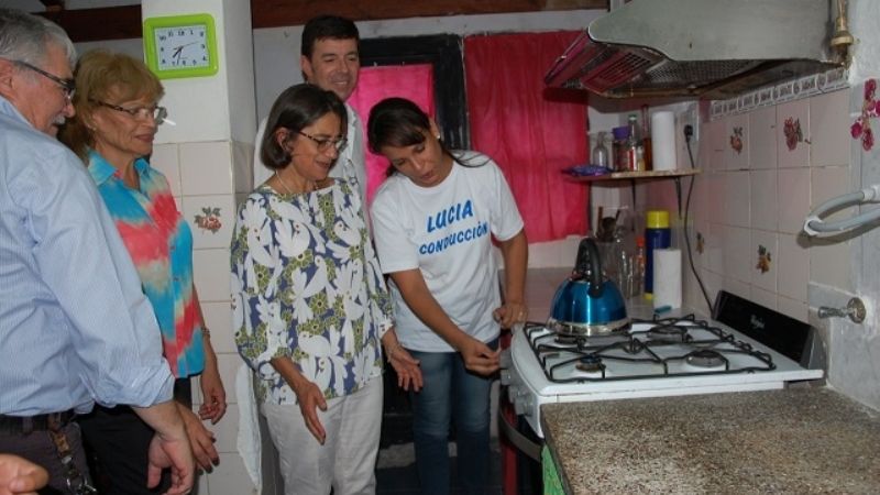 La Gobernadora inauguró la 3° etapa de gas natural en Parque América