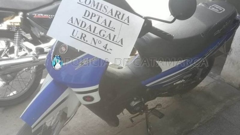 Aprehenden a dos mujeres, resguardan a una niña, y secuestran dos autos