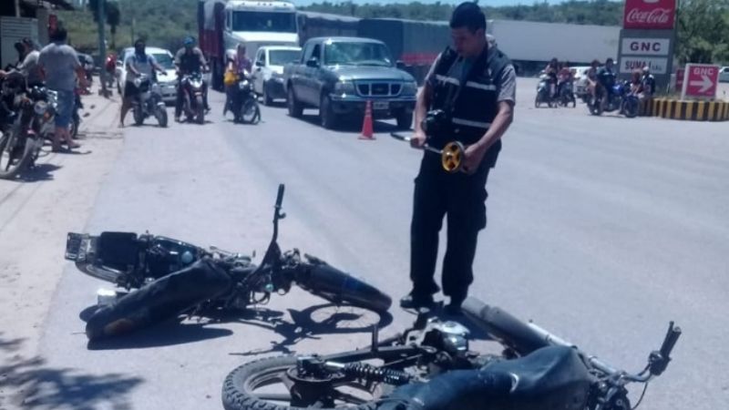 Chocaron dos motos en Ruta 157