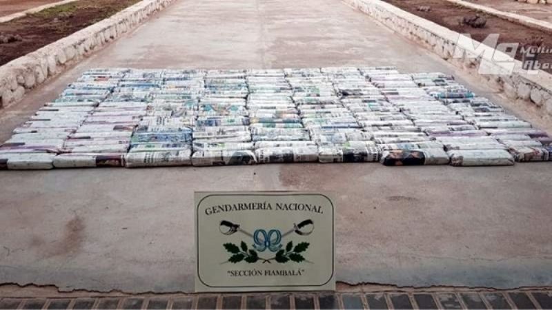 Secuestran 80 kilos de hoja de coca