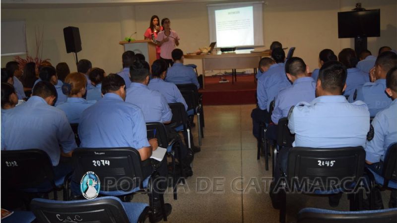 Policías participan de la capacitación "Primeros Interventores"