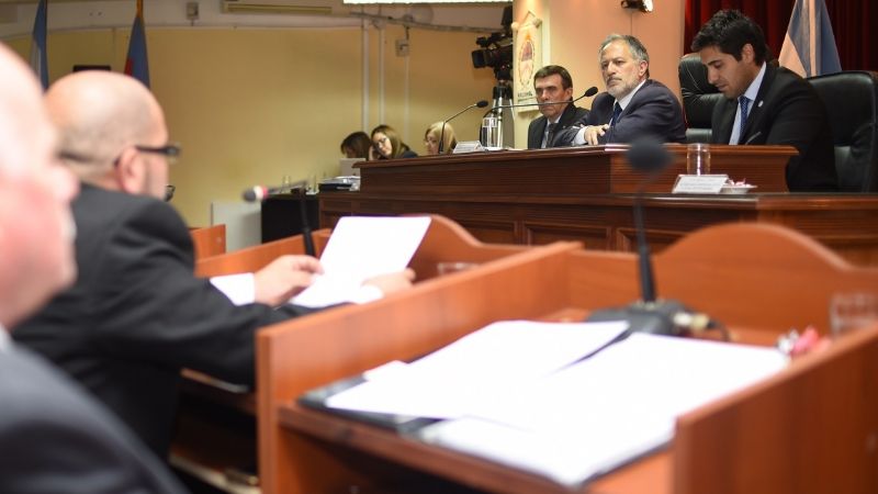 Eligieron los senadores para la Bicameral por la obra del Bicentenario