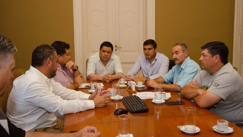 Clubes de rugby contarán con desfibriladores para emergencias