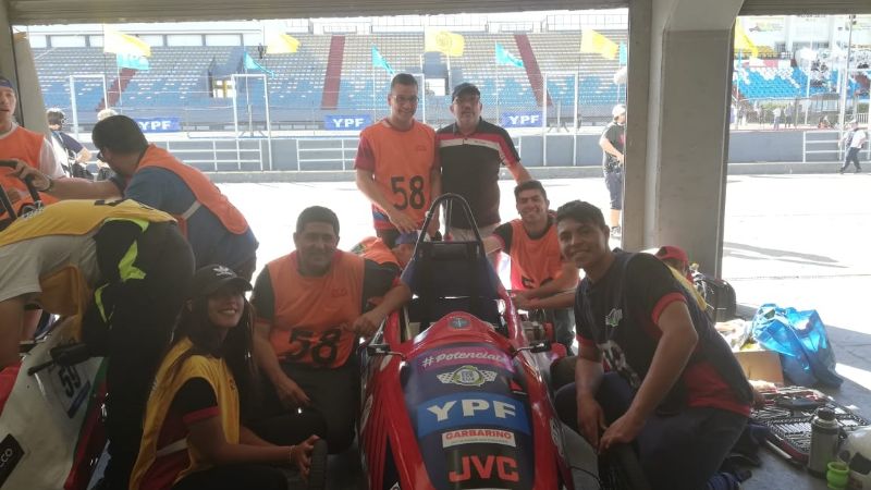 Destacada participación de la ENET N°1 en el desafío ECO YPF 2018