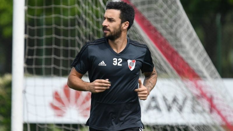 Scocco quedó descartado para el Superclásico